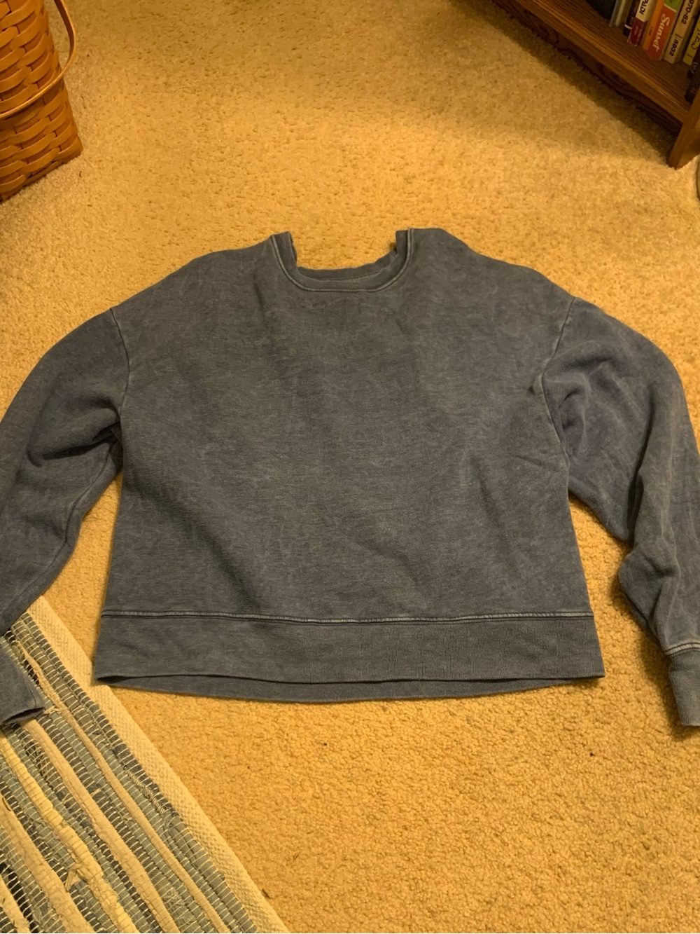 Hollister Classic Crewneck Women's in Faded Blue